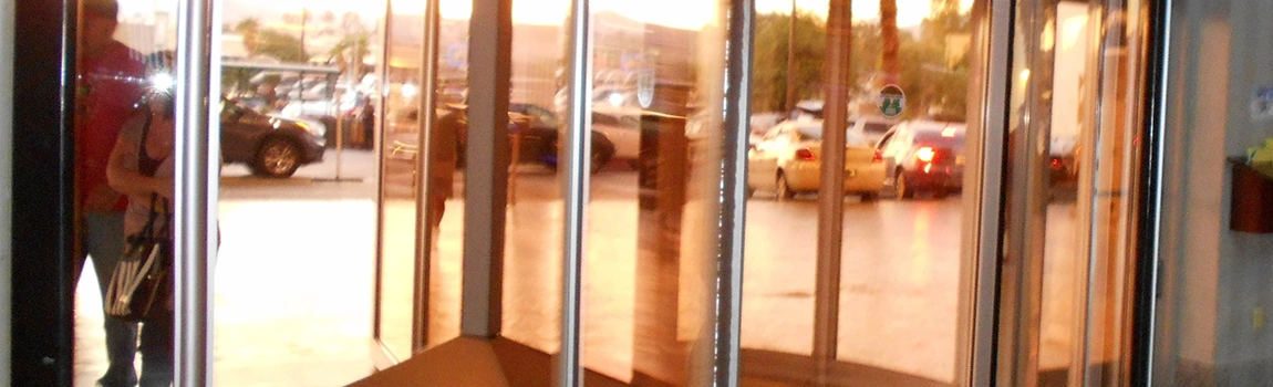 Storefront Glass Repair Cost in Lynn Haven, FL